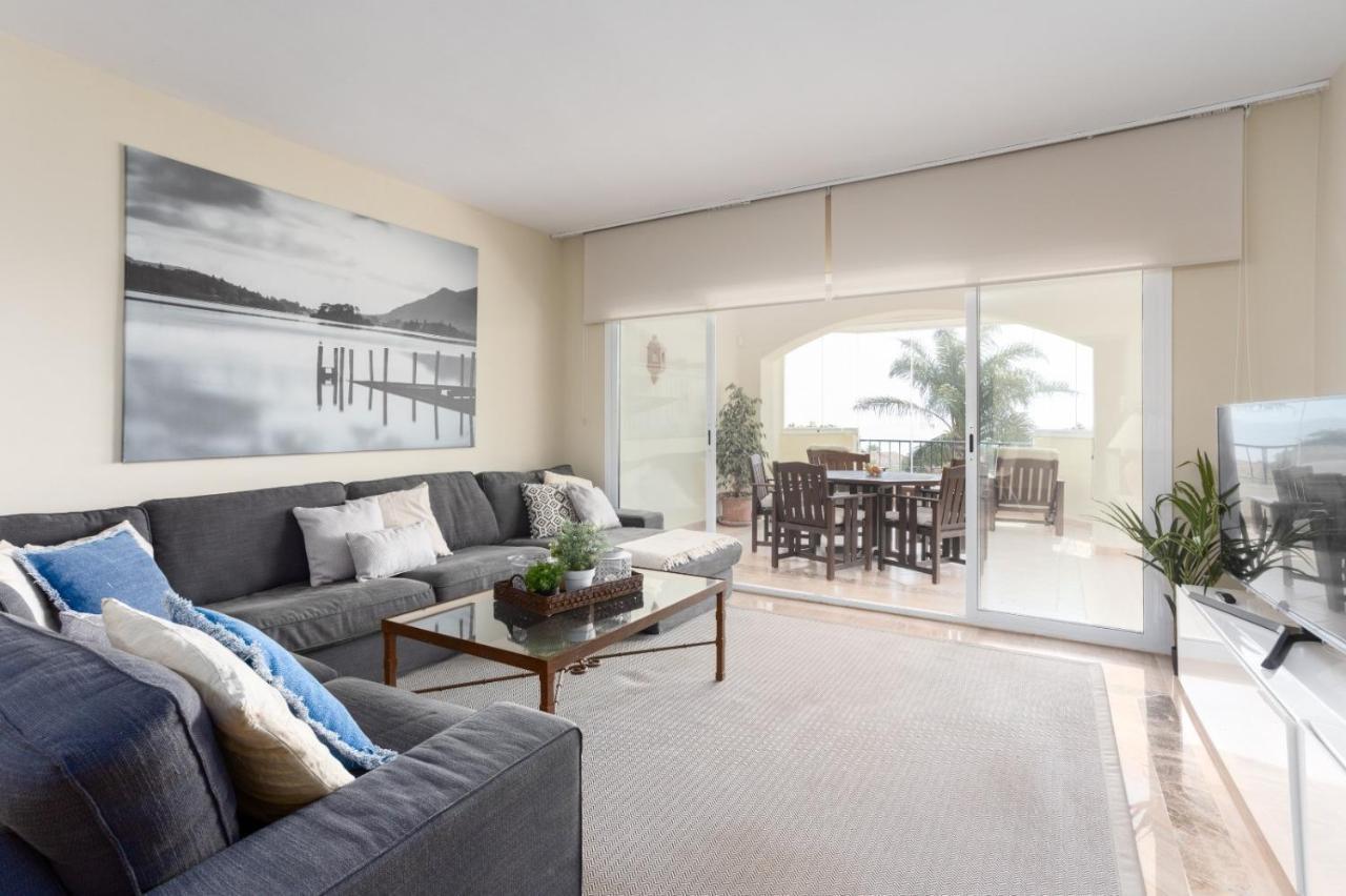Homeforguest Front Line Beach Apartment In Hacienda Playa Μαρμπέλλα Εξωτερικό φωτογραφία