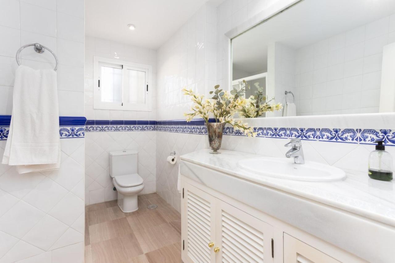 Homeforguest Front Line Beach Apartment In Hacienda Playa Μαρμπέλλα Εξωτερικό φωτογραφία