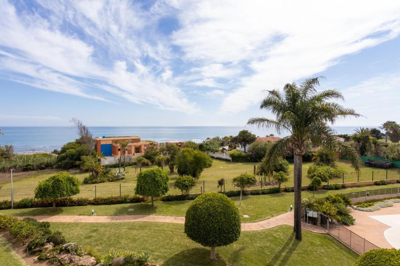 Homeforguest Front Line Beach Apartment In Hacienda Playa Μαρμπέλλα Εξωτερικό φωτογραφία